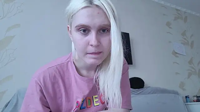 Evelyn rabbit online show from March 11, 2025, 9:56 am