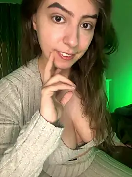 eleonoree online show from October 28, 2025, 6:40 pm