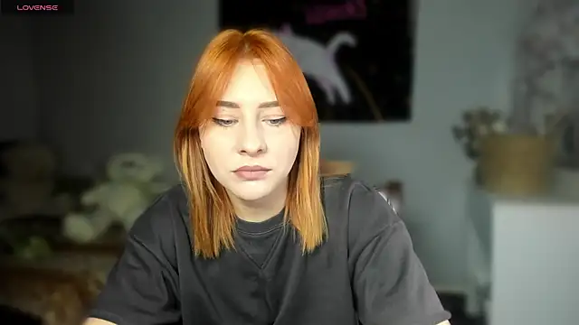 KindKristy online show from May 4, 2026, 5:44 am