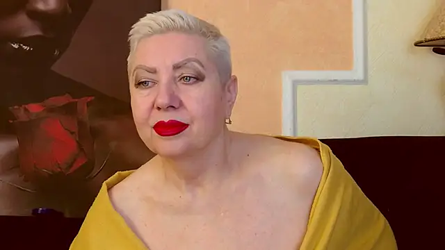 LadyPosh online show from December 4, 2025, 7:46 pm