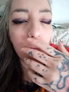 vamporasuccubus19777 online show from September 17, 2025, 11:23 am