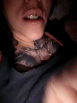 vamporasuccubus19777 online show from October 11, 2025, 8:48 am