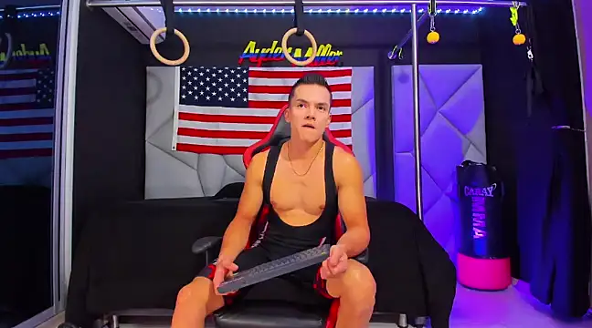 Aydenmiller96 online show from February 6, 2025, 2:44 am