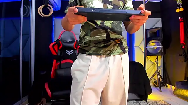 Aydenmiller96 online show from April 28, 2026, 1:26 am