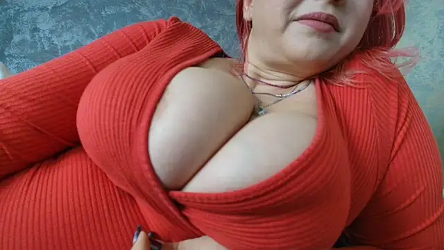 CherryLuv36 online show from February 3, 2025, 12:25 pm