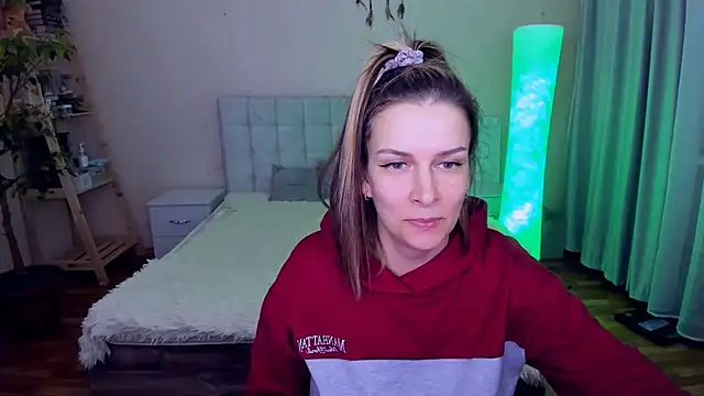 AlexiaDarren online show from March 21, 2025, 3:46 pm