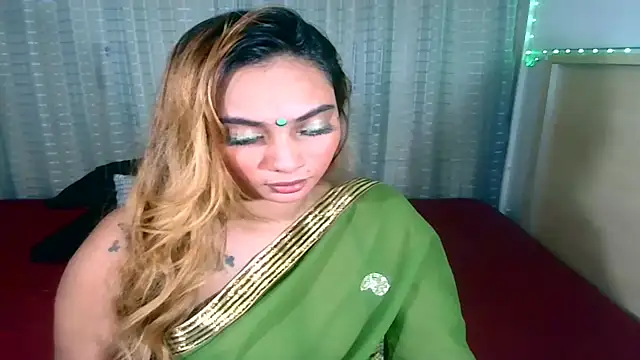sexyindianchic online show from December 3, 2025, 6:18 pm