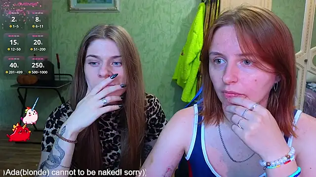 DanaMartina online show from October 11, 2025, 2:07 pm