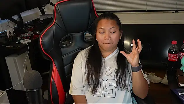 Bubbleliyah online show from February 19, 2025, 3:06 am