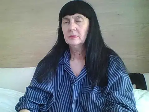 Snapshot of MelanyBanks chatting on May 24, 2026, 10:37 am MelanyBanks online show from May 24, 2026, 10:37 am