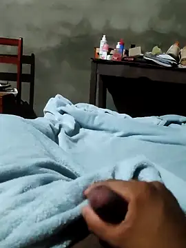 mineirinhosedutor2210 online show from December 14, 2025, 4:51 am