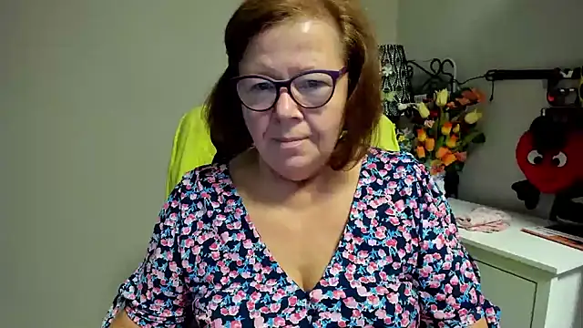 Adelewildx online show from July 29, 2026, 3:28 am