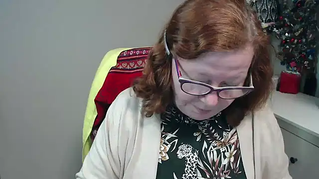 Adelewildx online show from December 15, 2025, 4:29 am