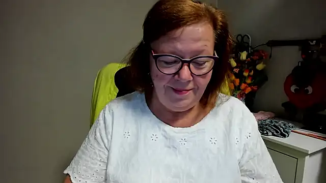 Adelewildx online show from July 30, 2026, 2:43 am