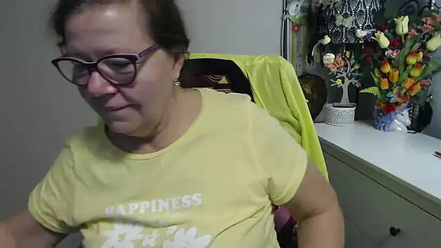 Snapshot of Adelewildx chatting on March 12, 2026, 4:40 am Adelewildx online show from March 12, 2026, 4:40 am