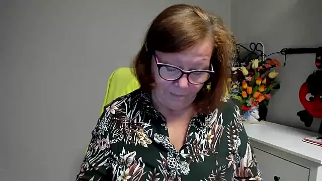 Adelewildx online show from July 8, 2026, 2:46 am