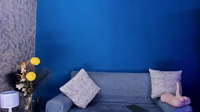 BellaMarieX online show from September 19, 2025, 3:38 pm