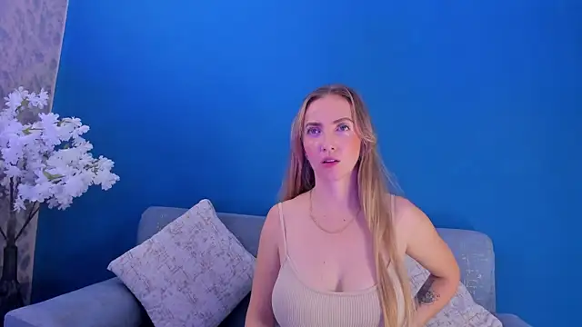 BellaMarieX online show from November 13, 2025, 11:08 pm