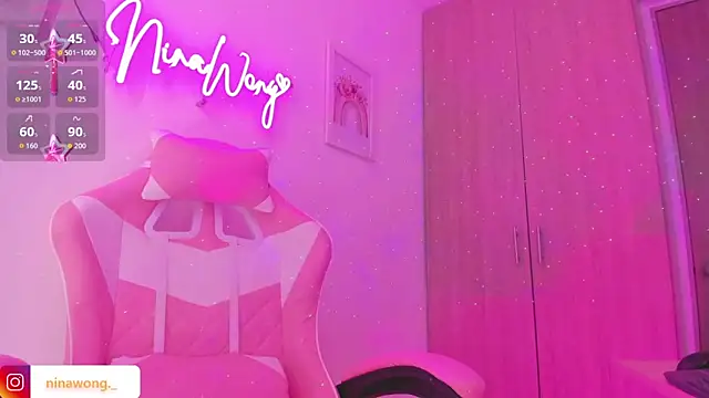 NinaWong online show from September 10, 2025, 4:06 pm