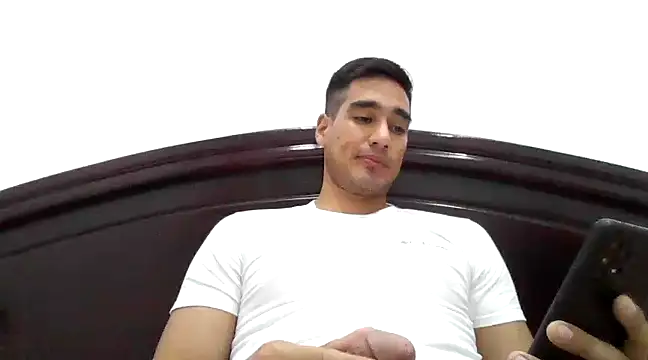 Eduardojc1992 online show from December 12, 2024, 5:10 am