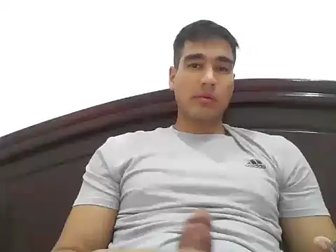 Eduardojc1992 online show from February 12, 2026, 4:01 am