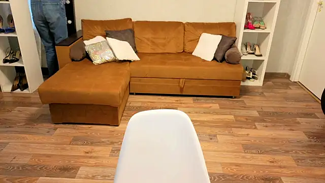 Snapshot of CaringSophie chatting on November 26, 2025, 12:16 pm CaringSophie online show from November 26, 2025, 12:16 pm