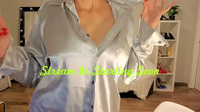 Snapshot of CaringSophie chatting on January 14, 2026, 4:21 pm CaringSophie online show from January 14, 2026, 4:21 pm