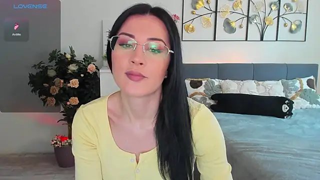 KerryCandy Girl online show from April 21, 2026, 8:43 am