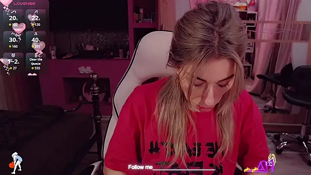 Snapshot of AnnieGOld_ chatting on March 2, 2026, 7:15 am AnnieGOld online show from March 2, 2026, 7:15 am