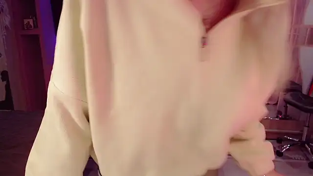 Snapshot of AnnieGOld_ chatting on February 7, 2026, 10:40 pm AnnieGOld online show from February 7, 2026, 10:40 pm