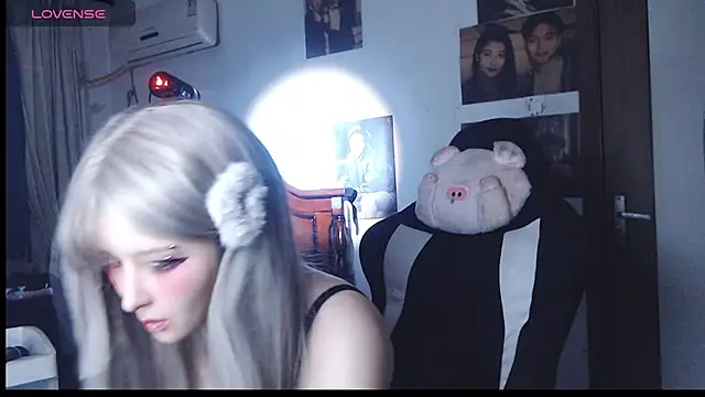 candy cola online show from October 31, 2025, 9:39 am