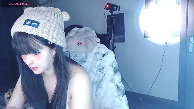 candy cola online show from November 6, 2025, 11:25 am