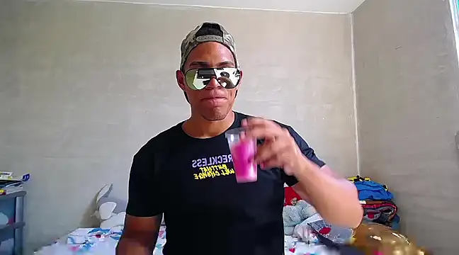 teddyfit19cm online show from March 8, 2025, 5:54 pm