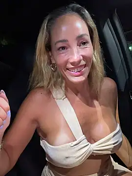SweeetAlegra online show from July 24, 2026, 9:55 pm