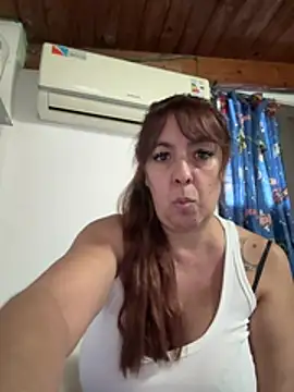 Snapshot of sofy_alone chatting on June 20, 2026, 6:57 pm sofy alone online show from June 20, 2026, 6:57 pm
