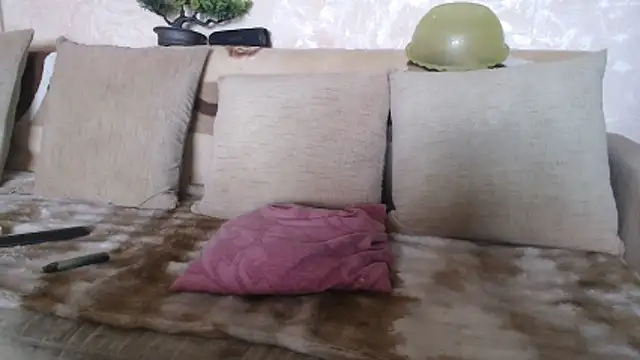 Amy August online show from June 15, 2026, 6:13 am