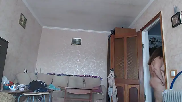 Amy August online show from January 16, 2026, 11:14 am