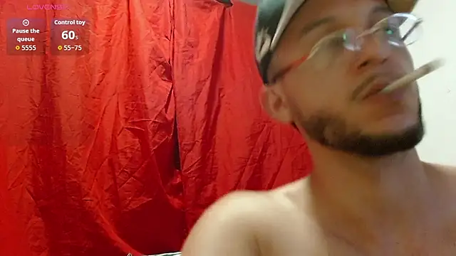 MarcusMilarc online show from July 14, 2026, 2:05 am