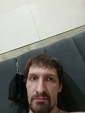 Krasav4ik4ik online show from December 3, 2025, 6:51 pm