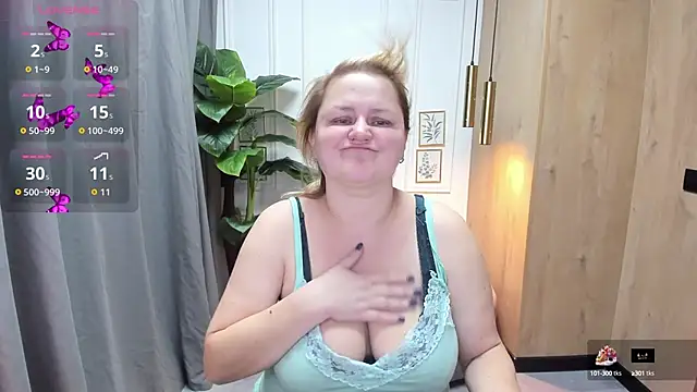 ScarlettSoft online show from October 5, 2025, 5:20 am