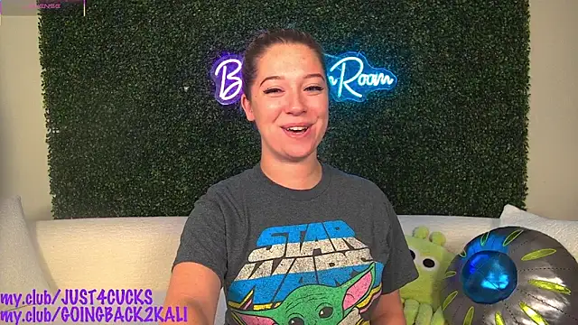 boomboomr00m online show from September 24, 2025, 7:48 am