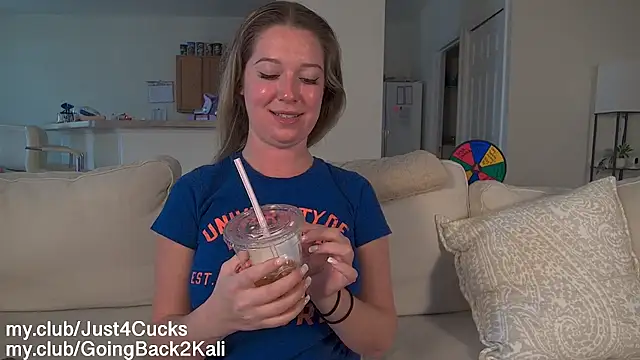 Snapshot of boomboomr00m chatting on March 8, 2026, 6:55 pm boomboomr00m online show from March 8, 2026, 6:55 pm