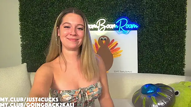 boomboomr00m online show from November 15, 2025, 2:15 am