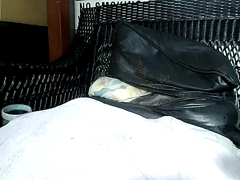 HungHawaiian808xh online show from February 28, 2025, 12:54 am