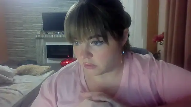 cute  cherry online show from March 11, 2026, 6:35 pm