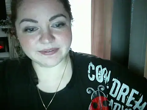 cute  cherry online show from March 1, 2025, 1:18 pm