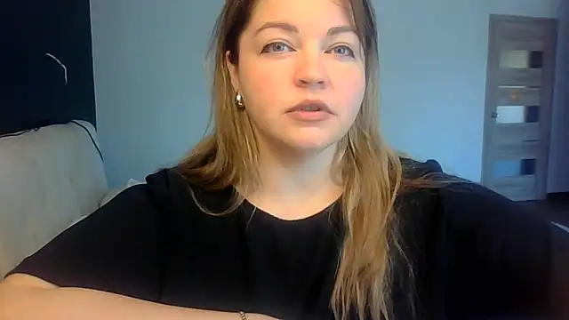 cute  cherry online show from July 30, 2026, 10:14 am