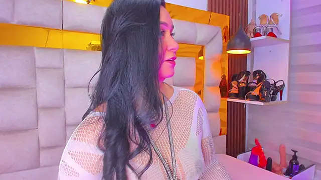 Snapshot of bigass_monic chatting on February 6, 2026, 3:35 am bigass monic online show from February 6, 2026, 3:35 am