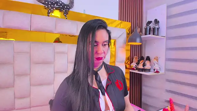 bigass monic online show from September 19, 2025, 3:21 am