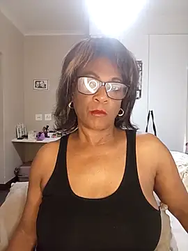 Snapshot of Hotgrannyx chatting on September 9, 2025, 9:52 am Hotgrannyx online show from September 9, 2025, 9:52 am